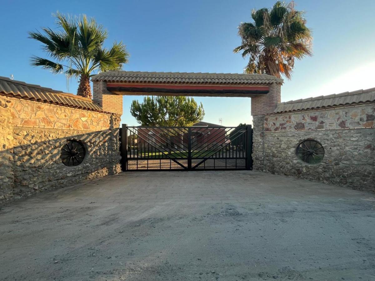 La Estacada Villa Lora del Río Eksteriør billede